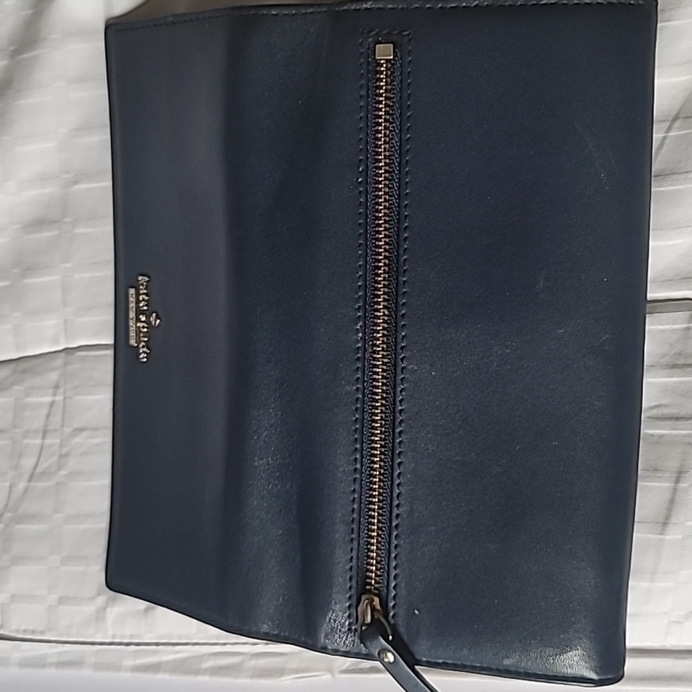 Kate's spade navy blue wallet - Picture 8 of 8